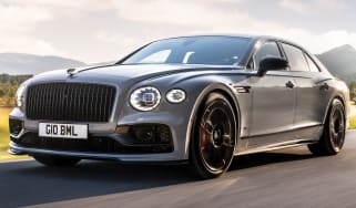 Bentley Flying Spur S - front tracking