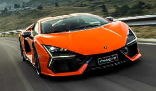 Lamborghini Revuelto - front